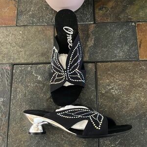 Onex‎ Elegant Black Rhinestone Butterfly Heels size 6 NWT Made in Italy
